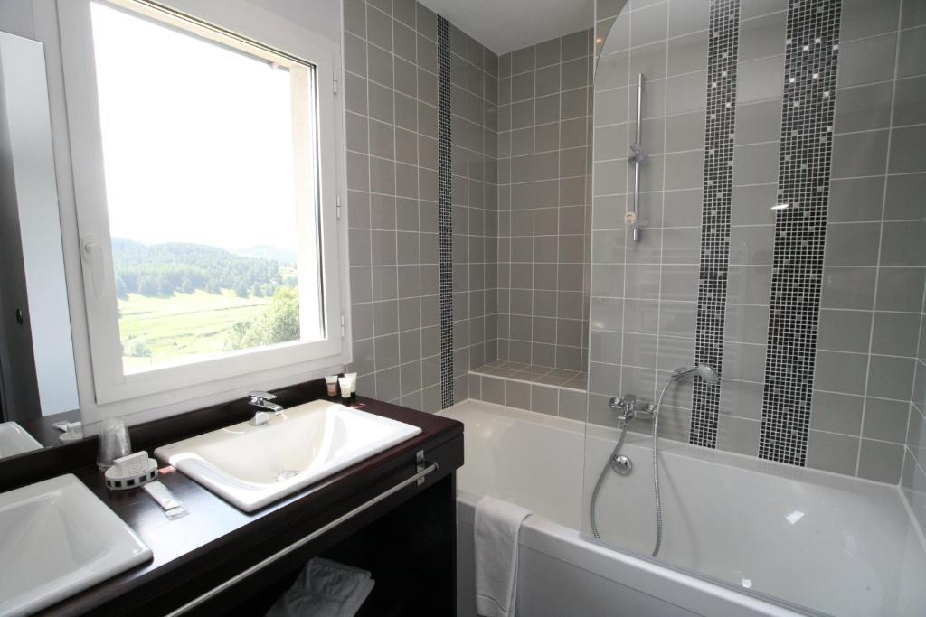Hotel Corrieu La Llagonne Pokoj fotografie