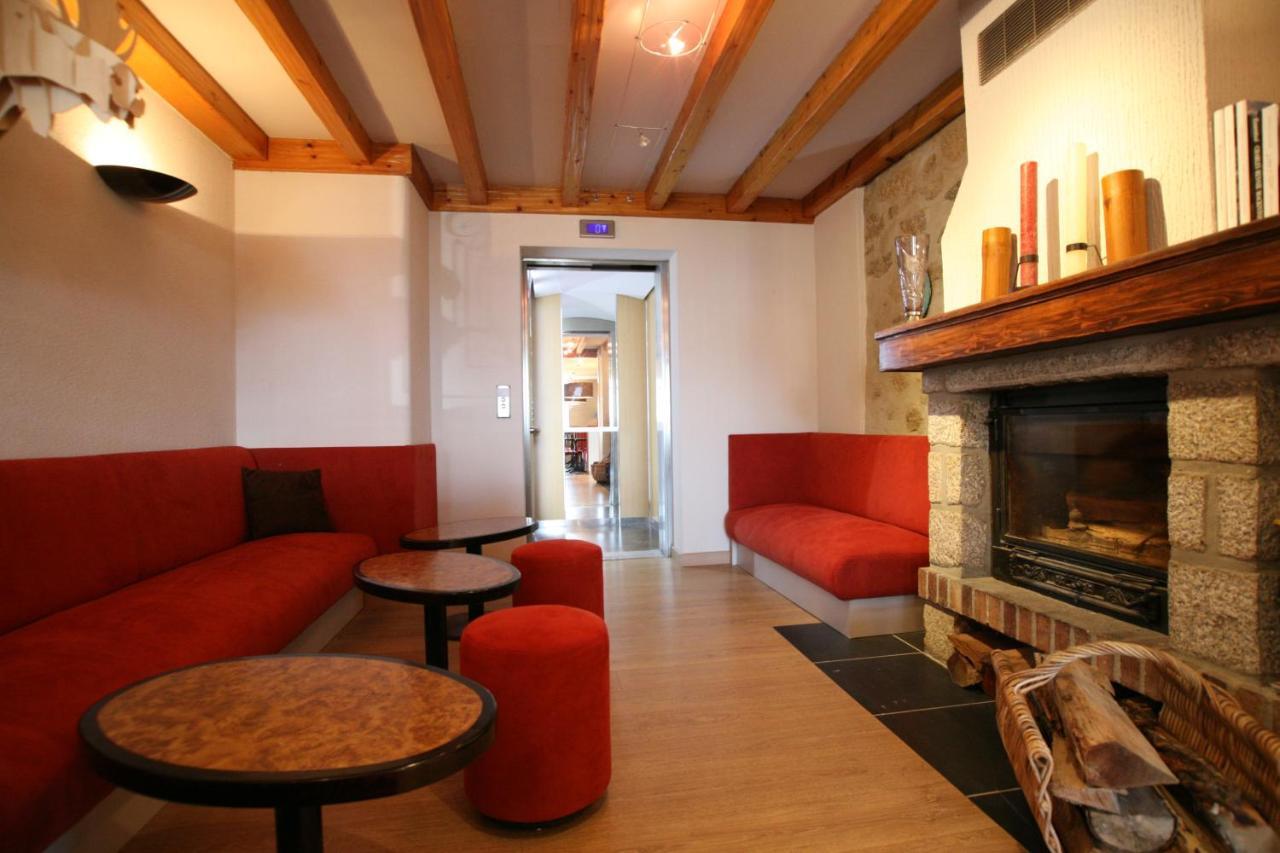 Hotel Corrieu La Llagonne Pokoj fotografie